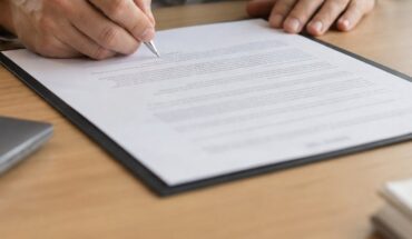 Image for Contrato social não é documento padrão, e ele vai te deixar na mão quando você mais precisar